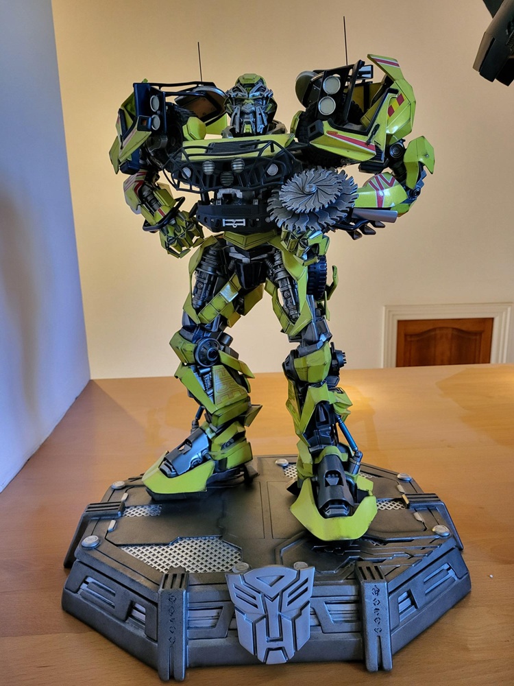 Autobot Ratchet Museum Masterline Statue Regular – Transformers Film – PRIME 1 STUDIO – Image 9