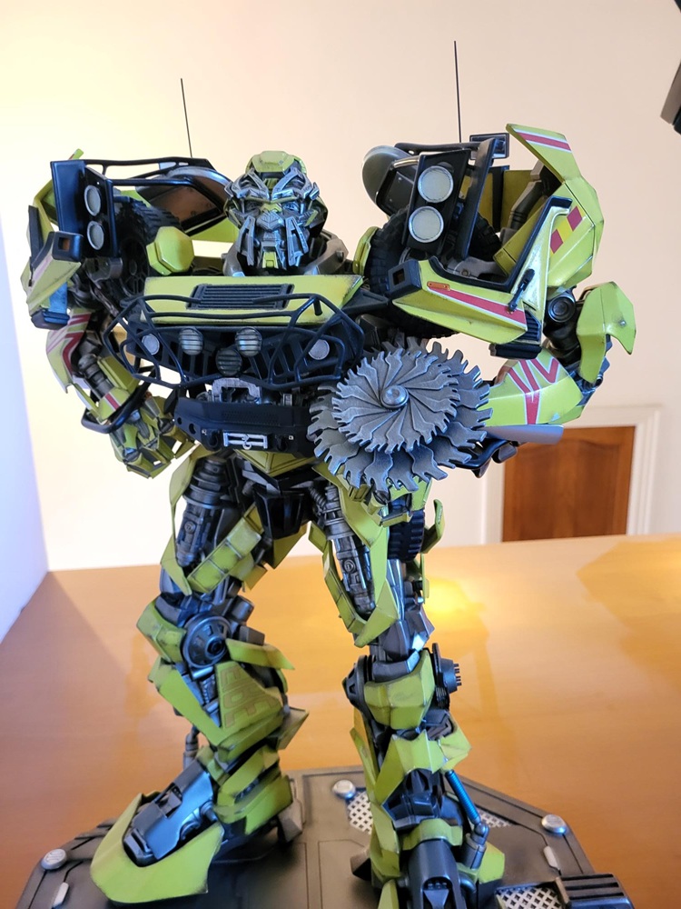 Autobot Ratchet Museum Masterline Statue Regular – Transformers Film – PRIME 1 STUDIO – Image 10