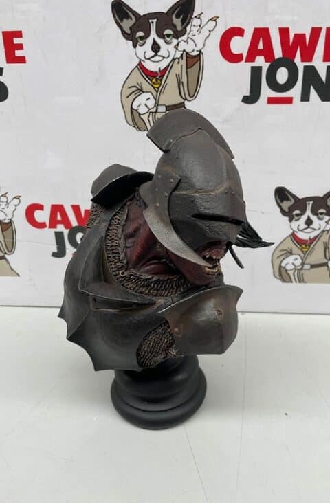 Uruk-Hai Swordsman Polystone Bust - LOTR Lord Of The Rings - Sideshow ...