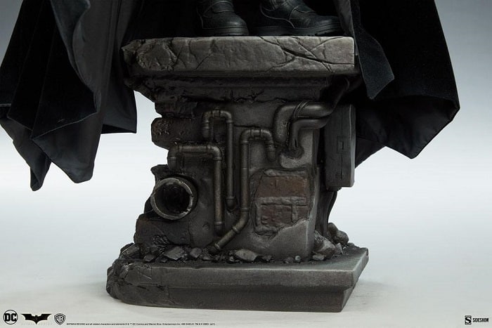 BATMAN BEGINS Premium Format 1/4 Statue - BATMAN BEGINS - Sideshow Collectibles - Image 5