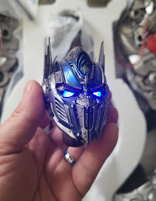 Optimus Prime Statue 74cm Classic Series Light-up CS012 - Transformers The Last Knight - Damtoys – Image 16