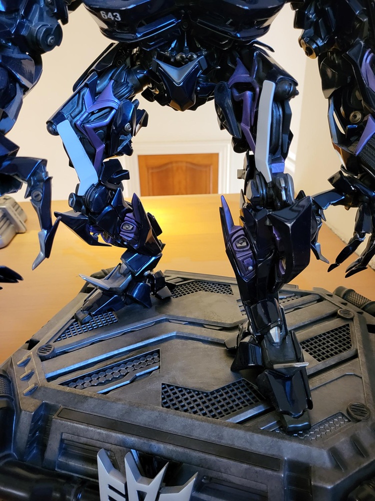 Decepticon Barricade MMTFM-15 Statue – Transformers Film – PRIME 1 STUDIO - Image 13