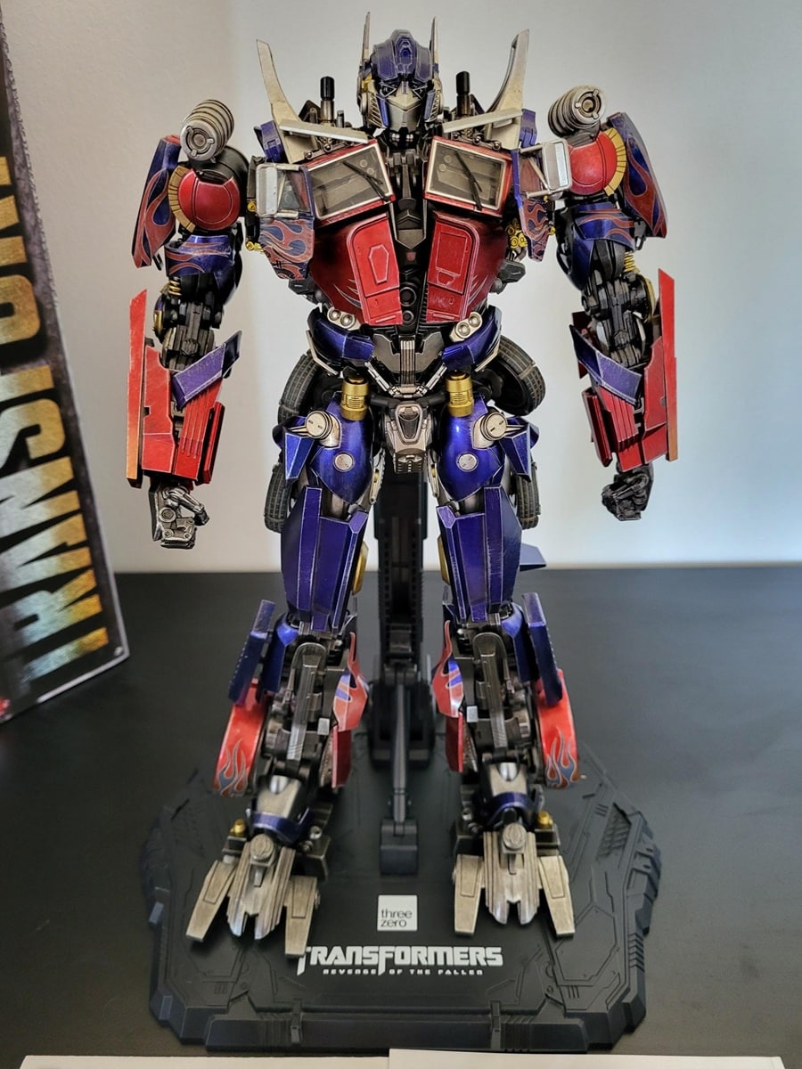 Optimus Prime DLX Collectible Figure ROTF – Transformers: Revenge of the Fallen – THREEZERO / Three Zero – Image 10